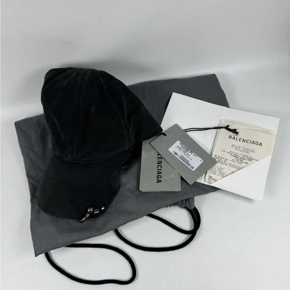 Balenciaga SS23 Black Piercing Distressed Cap - Picture 10 of 10